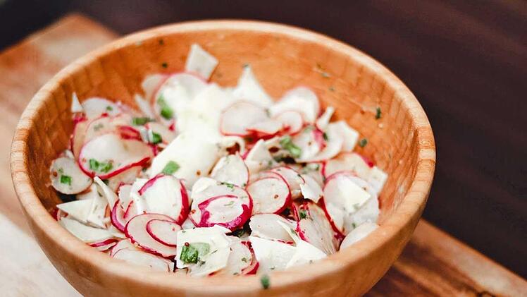 Radieschensalat-mit-Kaese.jpg