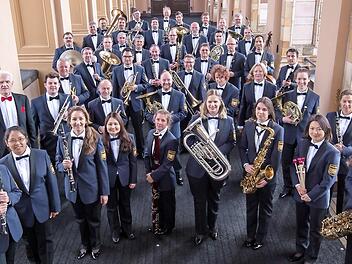 Das Bayerische Polizeiorchester spielt in der Herzogenauracher Stadtpfarrkirche unter anderem Beethovens Symphonie Nr. 1.