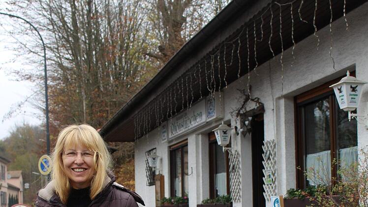 Cornelia Schönstein-Hahn betreibt seit 21 Jahren das Rhönstübchen im Staatsbad. Julia Raab