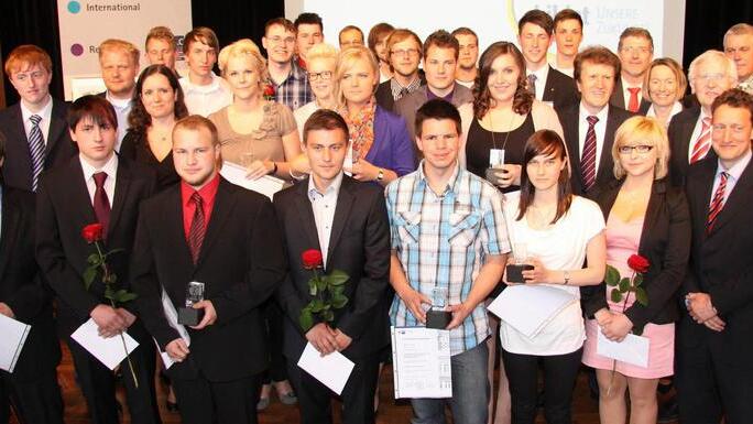 Die IHK zu Coburg zeichnete  sehr gute Pr&uuml;fungsleistungen und  die besten Ergebnisse  der einzelnen Ausbildungsberufe aus.