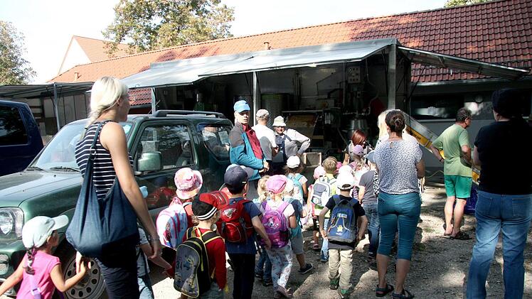 Der Andrang war heuer wegen der guten Obsternte sehr groß.   Foto: Richard Sänger