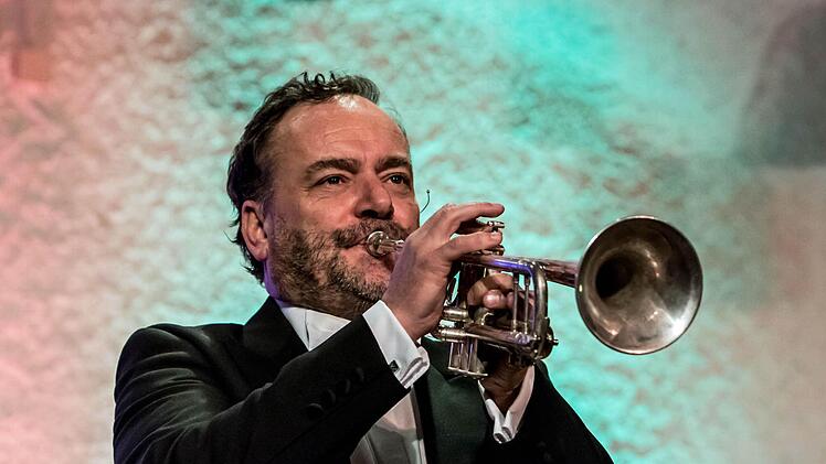 Harmonic Brass begeistert beim Neujahrskonzer im Rathaussaal Rödental.Foto: Jochen Berger