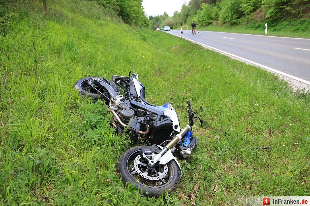 Unfall zwischen Bamberg und Pödeldorf: Motorradfahrer verletzt