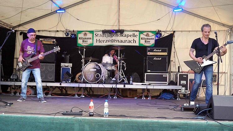 Abschiedskonzert der Band Rocktide mit Carlos Graca Alberto Parmigiani und Stephan Schumak