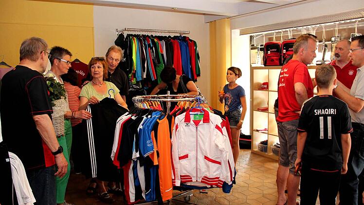 Neueröffnung in Adelsdorf. Foto: Johanna Blum