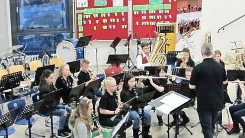 Ein Ensemble beim Auftritt Foto: Pankraz Kraus