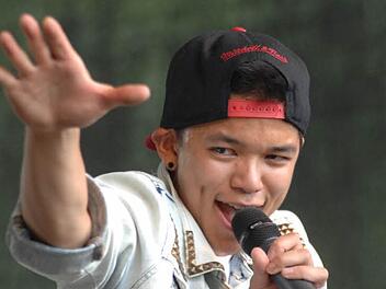 Trong Hieu Nguyen aus Bad Kissingen will jetzt in der Heimat seiner Familie die Castingshow Vietnam Idol gewinnen. Foto: Roland Pleier