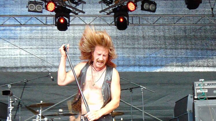 Der Frontmann von Death Alley