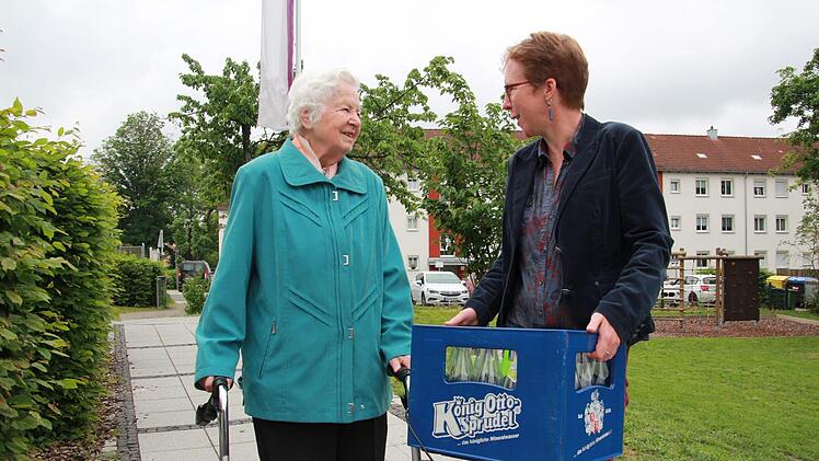 Wenn Senioren Hilfe beim Einkaufen brauchen, kann bald die Nachbarschaftshilfe eine Lösung sein. Foto: Franziska Rieger