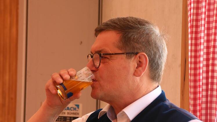 Seit 30 Jahren für das Festbier verantwortlich: Brauer Hermann Nothhaft.  Foto: Jürgen Gärtner