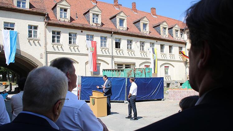 Die Sanierung des Spinnstuben-Ensembles hat begonnen. Foto: Jürgen Gärtner