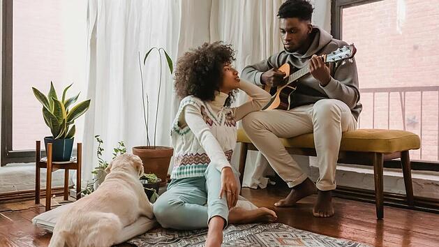 Romantische Musik kann die Stimmung positiv beeinflussen.