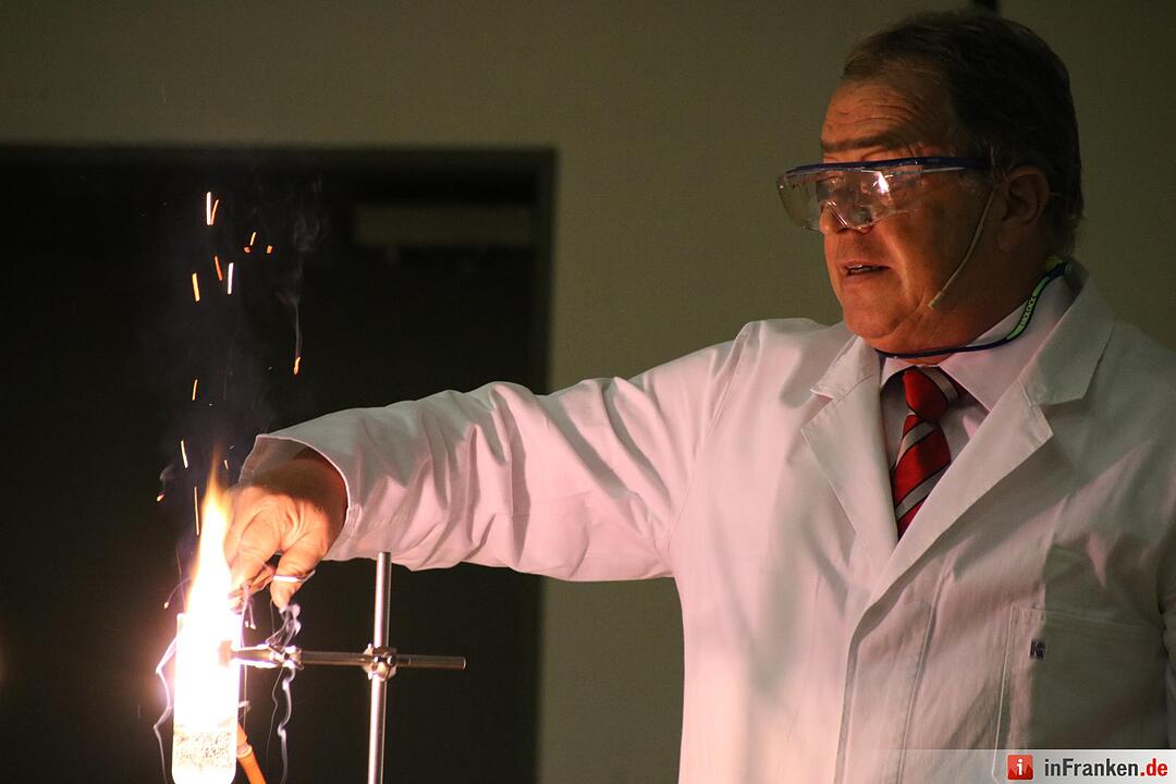 Vortrag Brände und Explosionen an der Uni Bayreuth