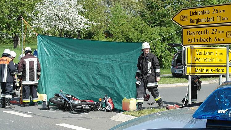 Der tödliche Unfall vor zwei Wochen und die Sicherheit an der Kreuzung Mainleus-Mitte bewegt die Menschen in der Region Foto: Peter Müller