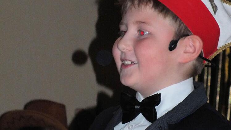 Als Nachwuchsredner glänzte der 9-jährige Max Göbel in der Zeller Bütt