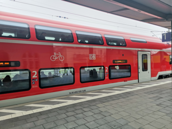 Bahnhof, Zug, Bahn, S-Bahn, Regionalexpress
