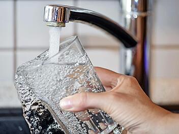 Bundesamt für Bevölkerungsschutz warnt: Trinkwasser in Deutschland könnte knapp werden