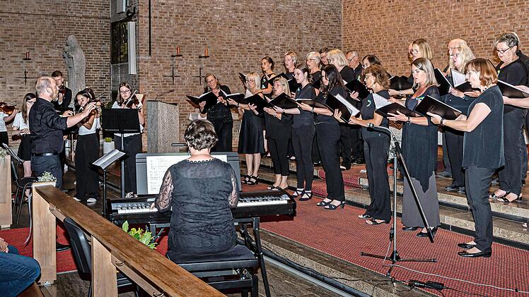 Die Chöre des Gesangvereins Hausen boten unter der Leitung von Christof Goger eine überzeugende Leistung.