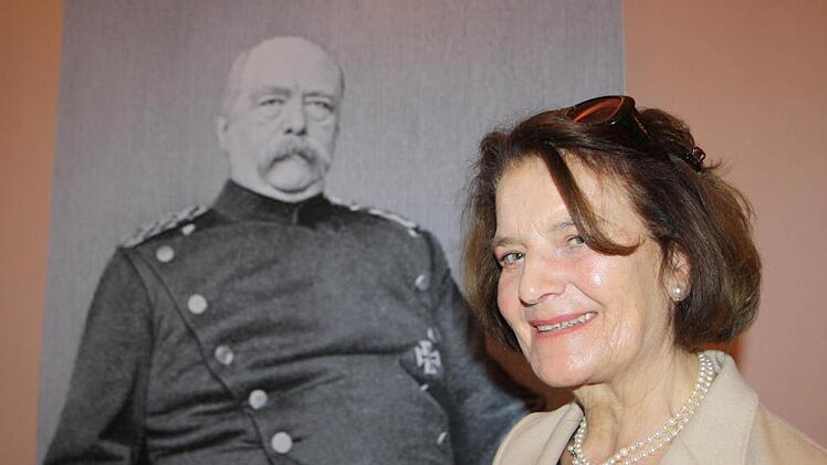 Großnichte Maren von Bismarck ist begeistert vom Bad Kissinger Bismarck-Museum, weil es authentisch den Tagesablauf ihres berühmten Großonkels abbildet. Foto: Ralf Ruppert