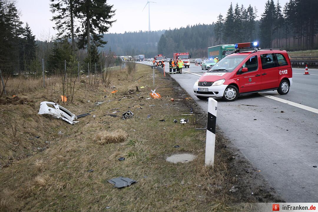 Fahrer stirbt bei Überschlag auf der A9