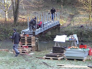Der neue Steg über die Wiesent Foto: Paul Pöhlmann