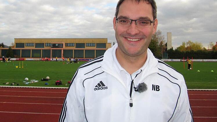 "Hallo, wir sind der TSV-Ebensfeld!" Mit diesen Worten begrüßt Vorsitzender Norbert Böhmer die Zuschauer des zirka 15 Minuten dauernden Films.