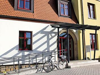 Teurer als erwartet: Statt der ursprünglichen vereinbarten 33 Prozent hat die Gemeinde Michelau letztlich 56 Prozent der Gesamtkosten der Generalsanierung des Kindergartens Sophienheim getragen.  Foto: Gerda Völk