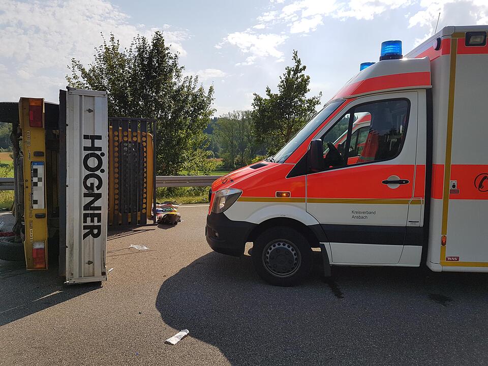 Ansbach: Fünfköpfige Familie bei Unfall verletzt