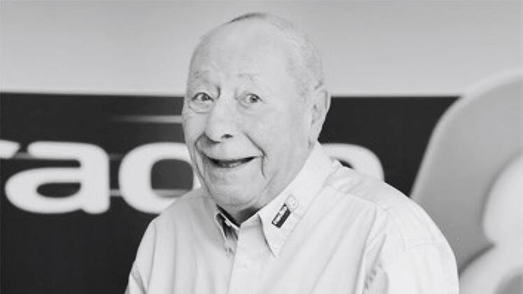 Ansbach: Nach Jahrzehnten bei Radio 8 - Trauer um beliebten Moderator