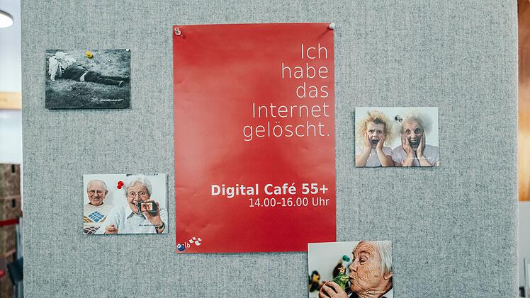 In speziellen Sozialeinrichtungen kann man sich in Digitalität "schulen" lassen.