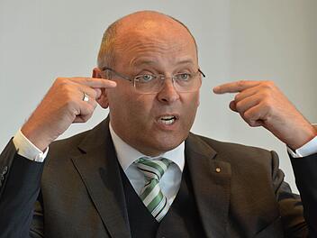 Auf Nachfrage unserer Zeitung hat sich IHK-Präsident Heribert Trunk für ein Weltnaturerbe in Franken ausgesprochen. Trunk glaubt an die touristischen Vorteile eines solchen Markennamens.  Foto: Ronald Rinklef