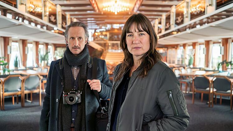 Im zehnten "Krimi aus Passau" ermitteln der Privatdetektiv Ferdinand Zankl (Michael Ostrowski) und seine Kollegin, die Ex-Polizistin Frederike Bader (Marie Leuenberger), auf einem Ansflugsschiff.