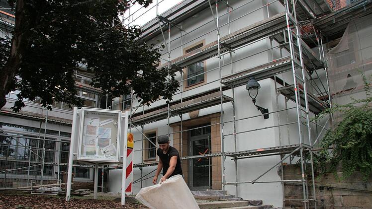Endspurt bei der VHS-Sanierung. Foto: Jürgen Gärtner