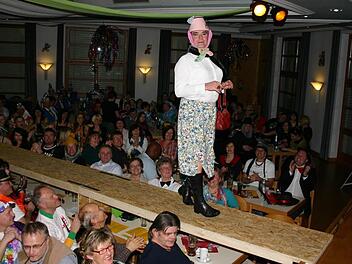 Als rheinischer Frohnatur ist Sitzungspräsident Dieter Fürth die gute Laune zuletzt vergangen. Fotos: Ralf Kestel