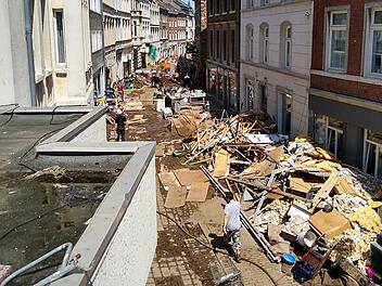 Kulmbacher THW versorgt hilflose Flutopfer mit Strom