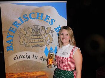 Katja Staufer will Bayerische Bierkönigin werden. Fotos: Horst Wunner