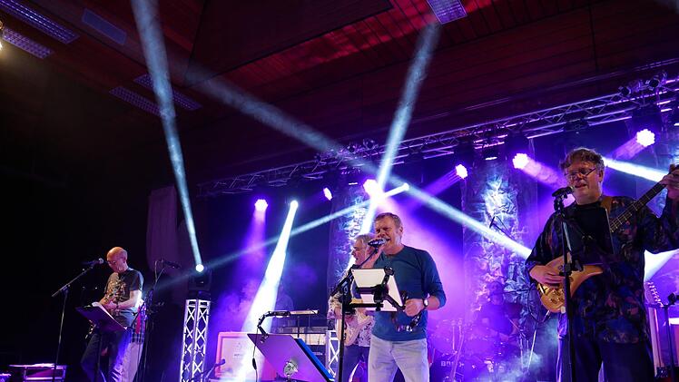 Die Oldie-Night mit den Bodygards und der Band "Kleeblatt" findet in diesem Jahr in der Mehrzweckhalle von Burglauer statt.Heike Beudert