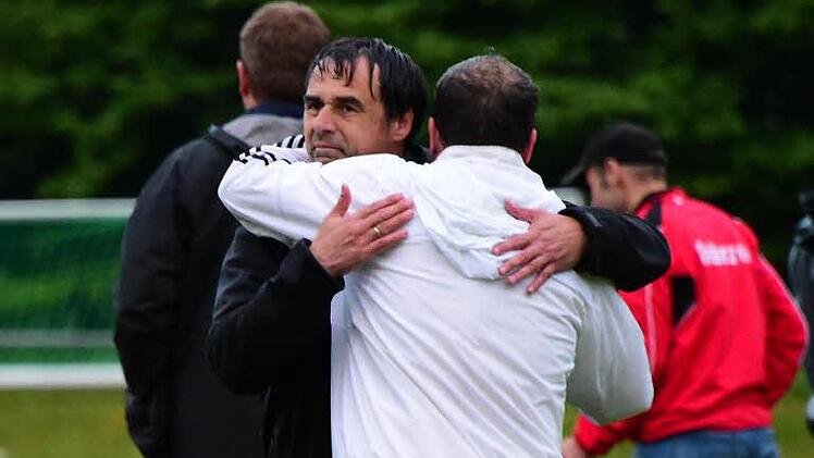 Der FC Rottershausen ist Kreisklassist nach einem dramatischen Sieg im Elfmeterschießen gegen den SV Niederlauer. Foto: Anders