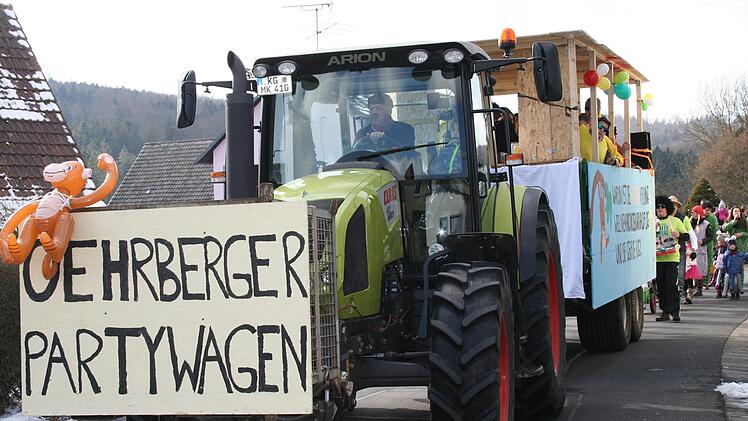 Faschingsumzug in Oehrberg. Foto: Gabriele Sell