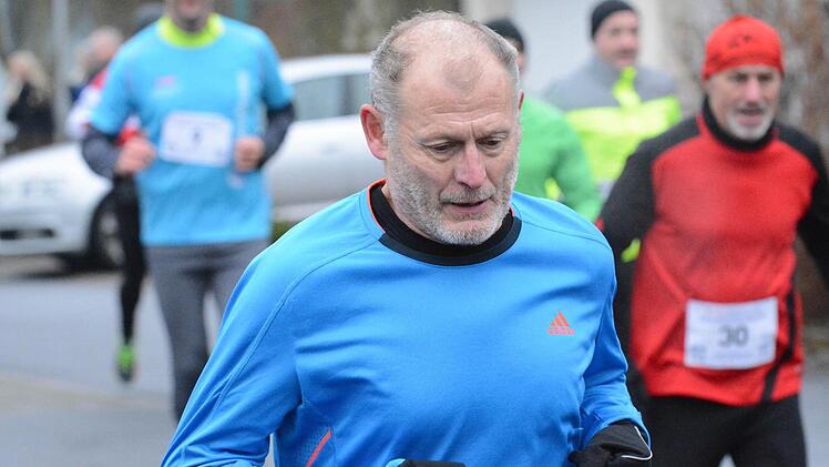 Schnappschüsse vom Fuschter Silvesterlauf.
