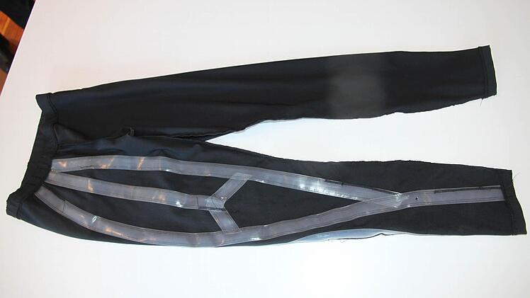 Das war der erste Versuch - heraus kam eine "High-Tech-Hose". Fotos: Michael Busch