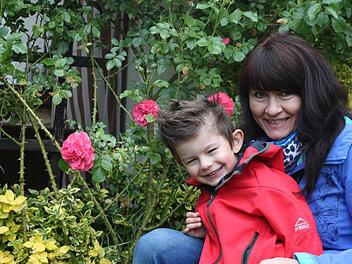 Andrea Neubauer hat das Betreuungsnetzwerk in Anspruch genommen. Dank der Vermittlung der Projektleiterin Antje Angles konnte eine Betreuung für ihren dreijährigen Sohn während der Ferienzeiten des Kindergartens gefunden werden. Foto: Veronika Schadeck