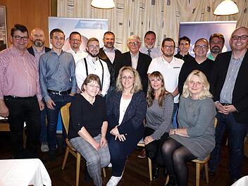 Matthias Düthorn (r.) mit seinem Team. Es fehlen Simon Ort und Oliver Brehm.     Foto: Richard Sänger