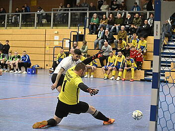 Drama und Titel dahoam: Ebersdorf gewinnt "Oberfr&auml;nkische"