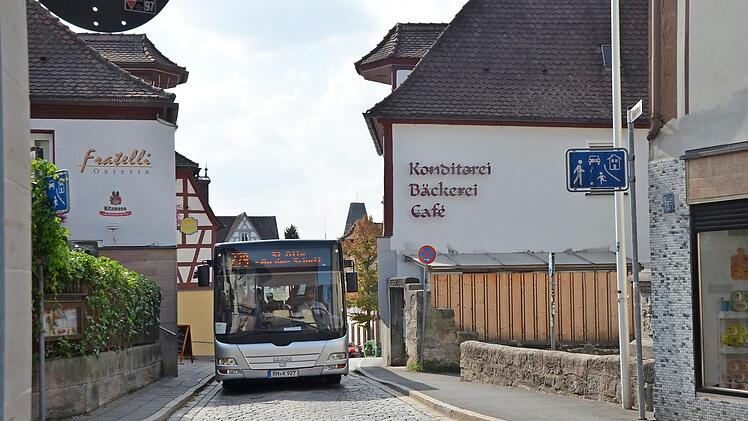 Hier soll ab 15. Oktober nichts mehr gehen. Eine Vollsperrung schließt das Nadelöhr im Steinweg.  Foto: bp