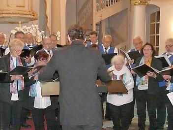 Der gesamte Chor des LTV Gauerstadt beim Auftritt in der Marienkirche  Foto: Karin G&uuml;nther