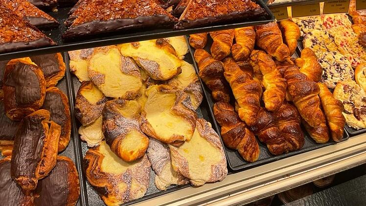 Erlangen: Bäckerei Frank öffnet nach Pause wieder - mit 89-Jährigem in der Backstube