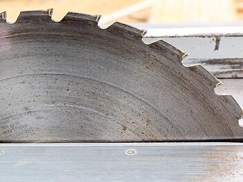 Unfall beim Holzs&auml;gen im Kreis Ansbach