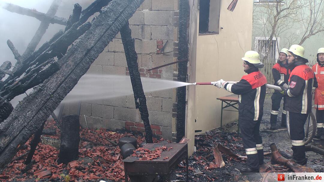 Gemeindehaus in Altenmuenster Ortskern niedergebrannt