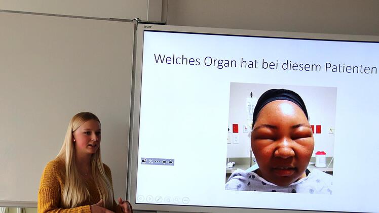 Anna Glotz klärt über das Studium der Humanmedizin auf.Johanna Blum